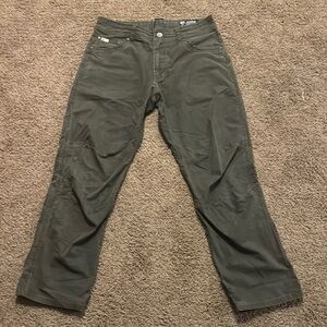Kuhl Gray Cargo Pants Rugged Outdoor Style